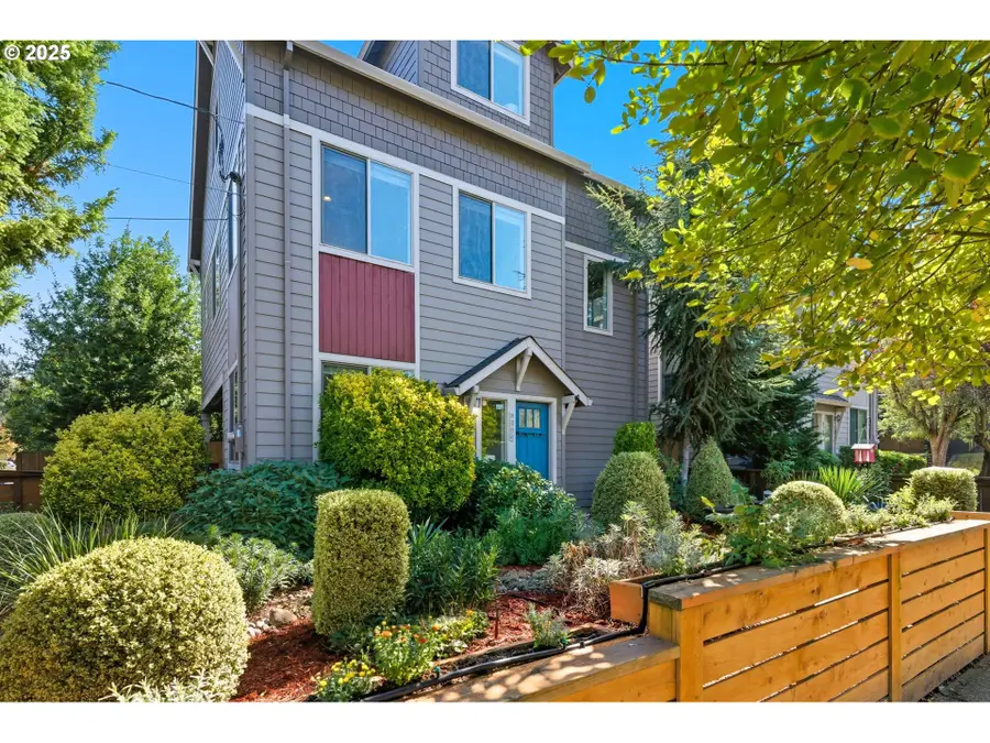 8280 N Burrage Ave, Portland, OR 97217 - Image #3