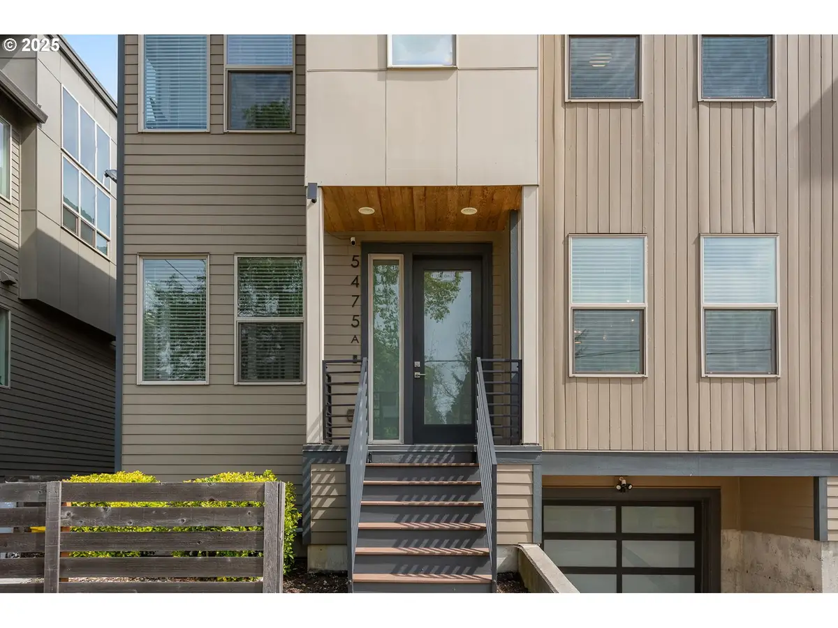 5475 N Bowdoin St #A, Portland, OR 97203 - Image #1