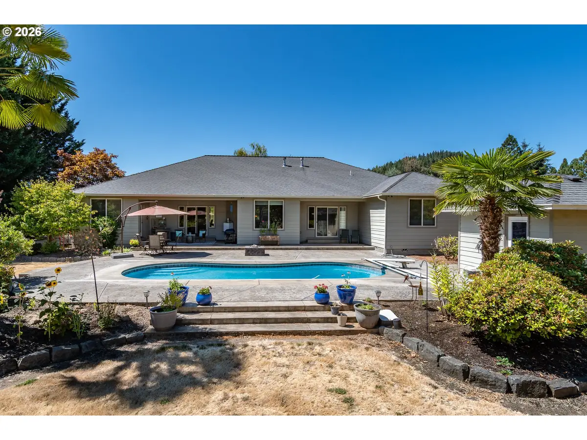 217 Old Garden Valley Rd, Roseburg, OR 97471 - #1