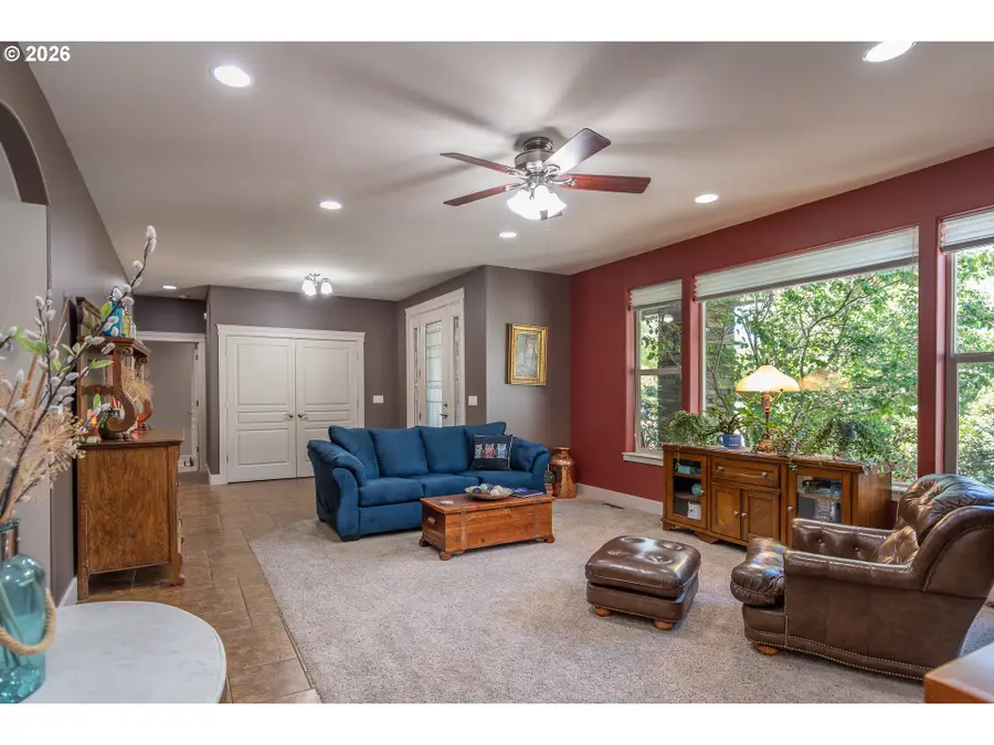 217 Old Garden Valley Rd, Roseburg, OR 97471 - #2