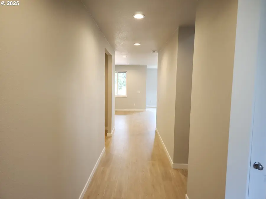 3096 Olympic St #15, Woodburn, OR 97071 - Image #2