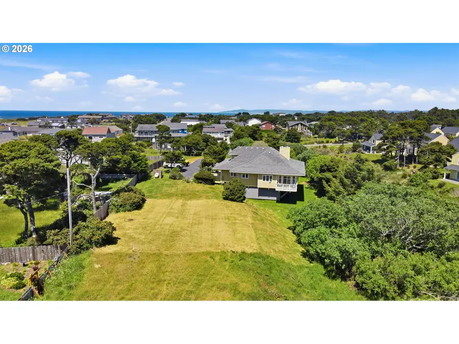 1337 Beach Loop Dr, Bandon, OR 97411 - #3