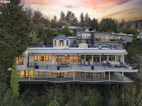 1040 SW Myrtle Dr, Portland, OR 97201