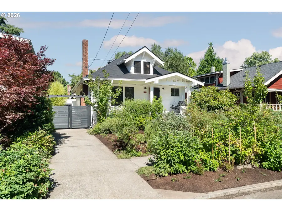 2415 NE 44th Ave, Portland, OR 97213 - #2