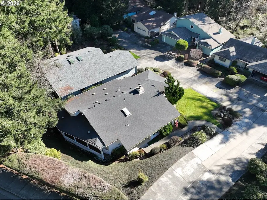 1389 Glenwood Dr, Brookings, OR 97415 - #3