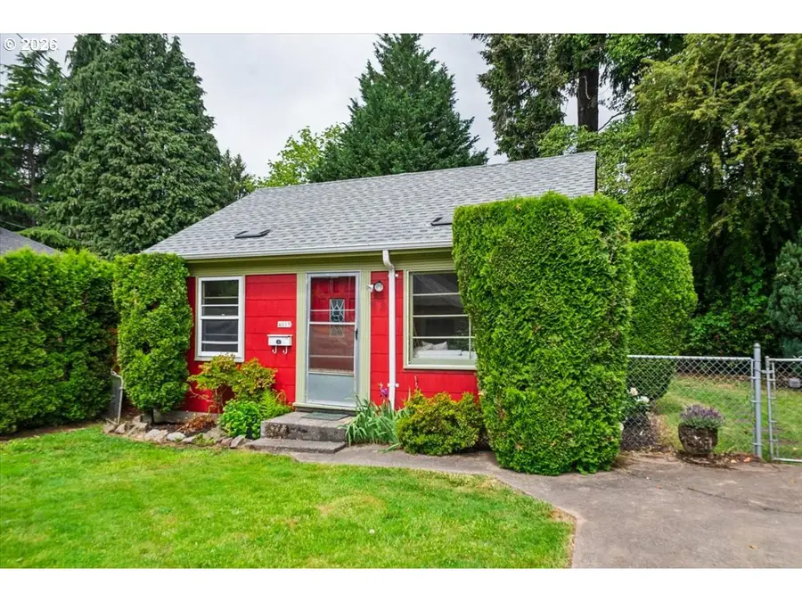 4015 SE Tenino St, Portland, OR 97202 - #3