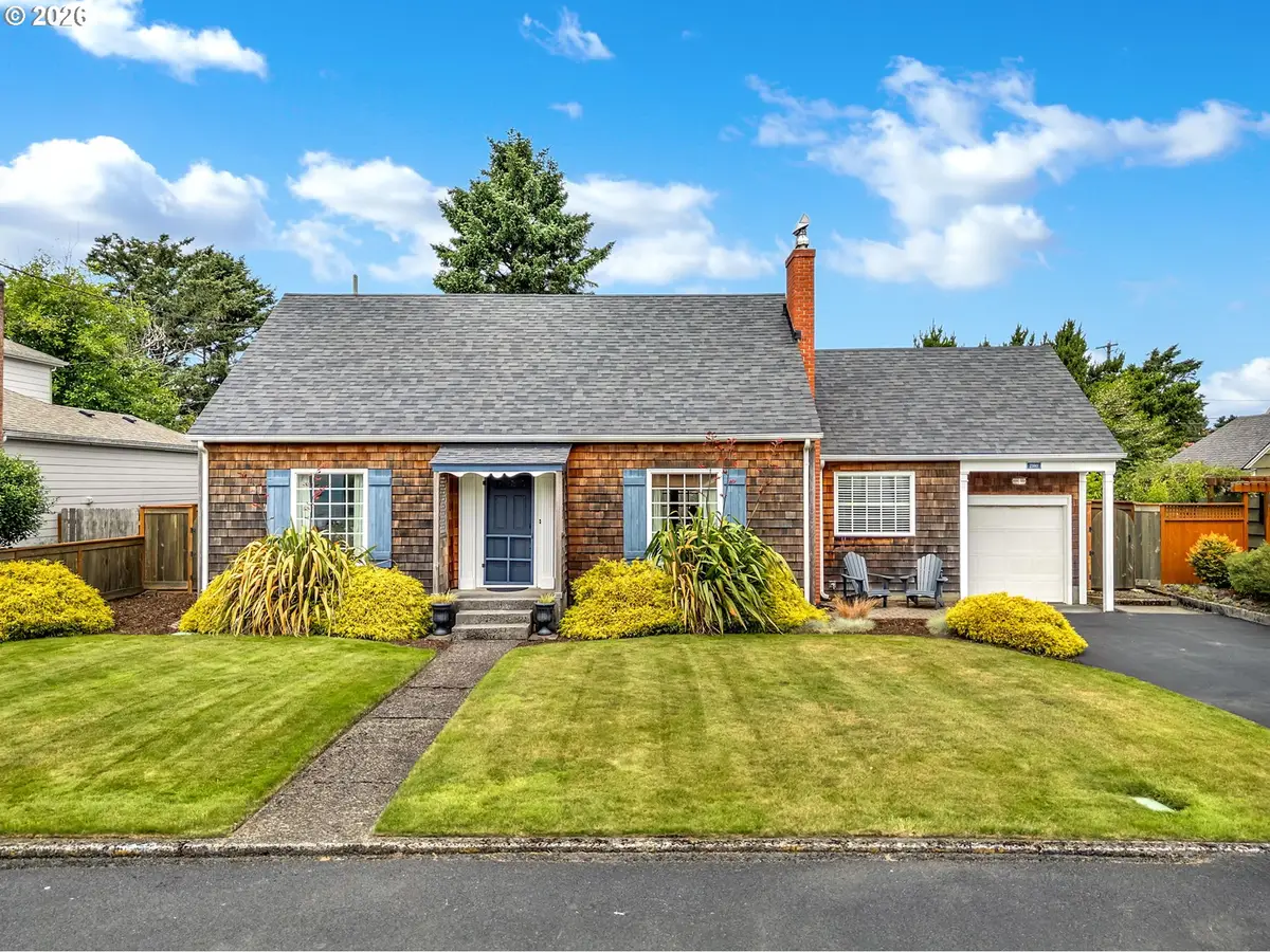 2390 S Edgewood St, Seaside, OR 97138 - #1