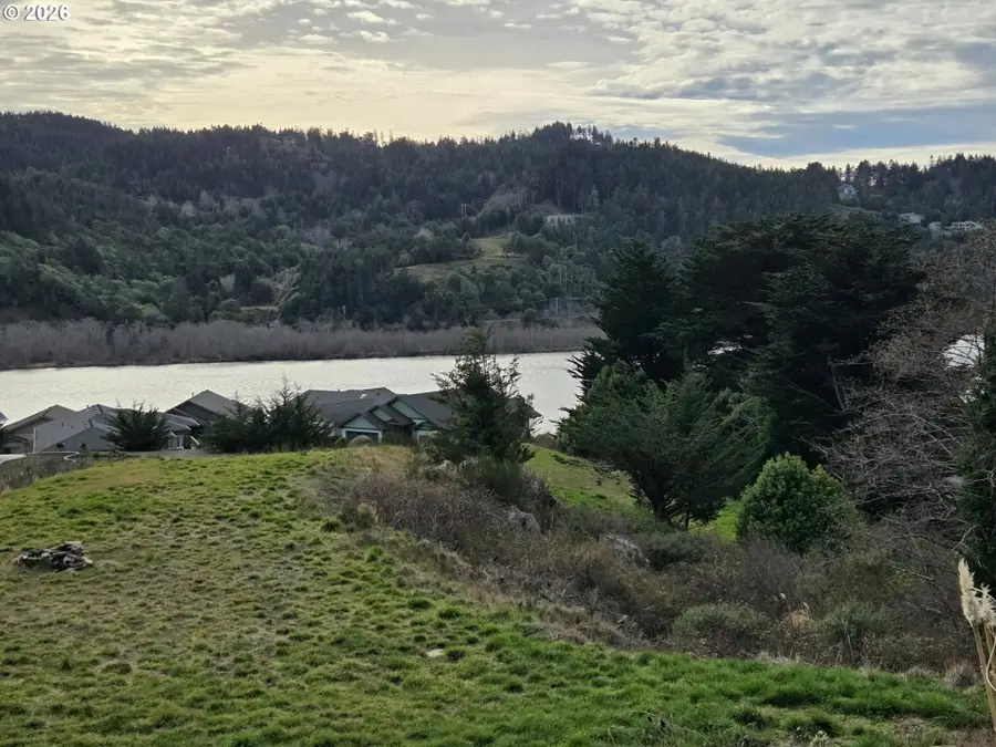 Hume Rd #302, Wedderburn, OR 97444 - #3