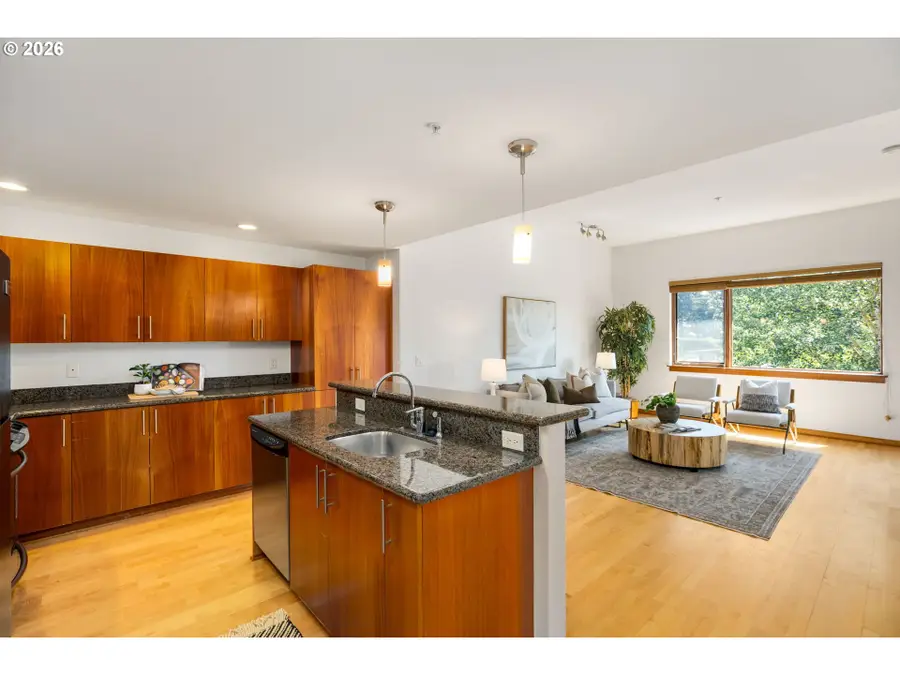 7910 SW 31st Ave #404, Portland, OR 97219 - #3
