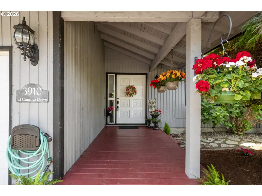 3910 SE El Camino Dr, Gresham, OR 97080 - #3