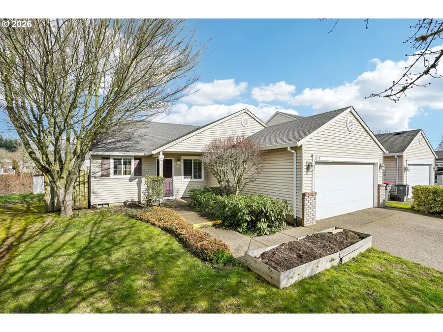 2315 SW Hannah Cir, McMinnville, OR 97128 - #2