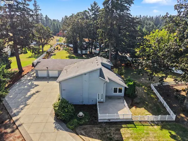 6644 Rippling Brook Dr Se, Salem, OR 97301