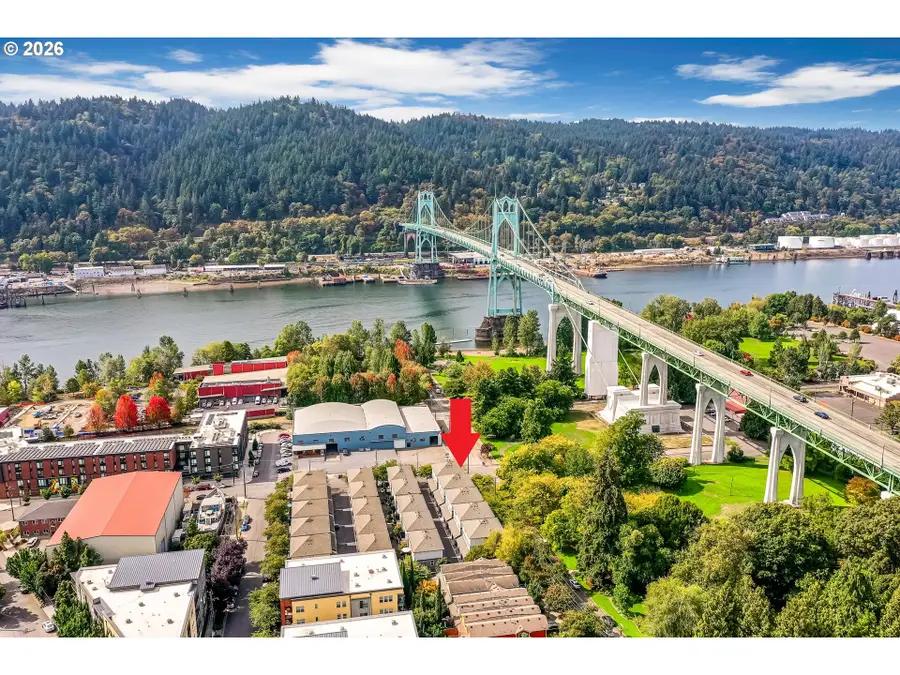 6704 N Pittsburg Ave, Portland, OR 97203 - #2