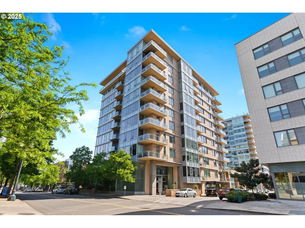 1930 S River Dr #W504, Portland, OR 97201 - Image #1
