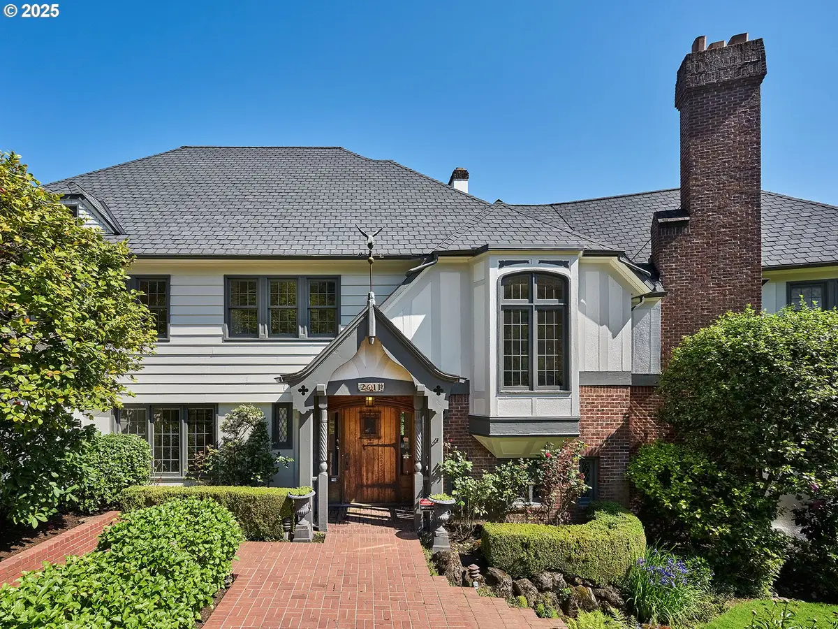 2611 NW Westover Rd, Portland, OR 97210 - Image #1