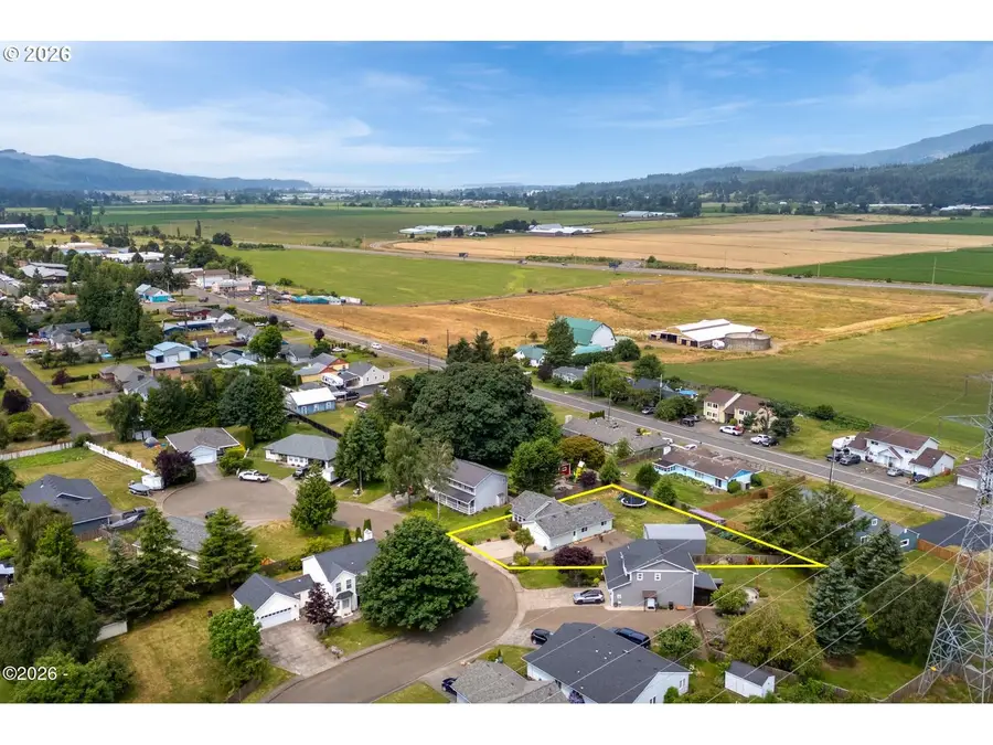 6460 Colonial Way, Tillamook, OR 97141 - #3