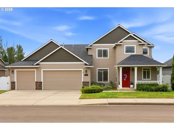 518 W 12th Way, LaCenter, WA 98629