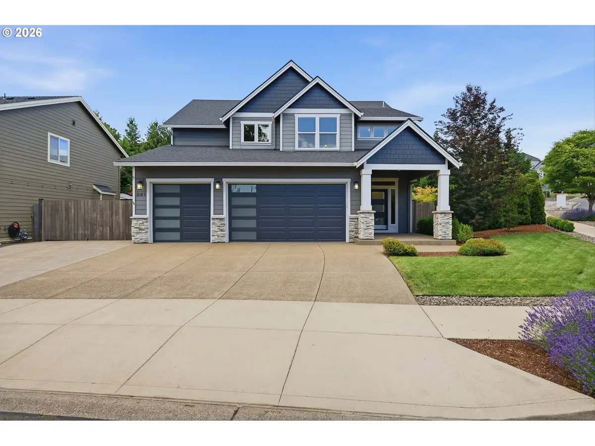 641 N Ironwood Dr, Newberg, OR 97132 - #1