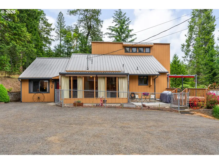 320 Rays Ln, Tenmile, OR 97481 - #2