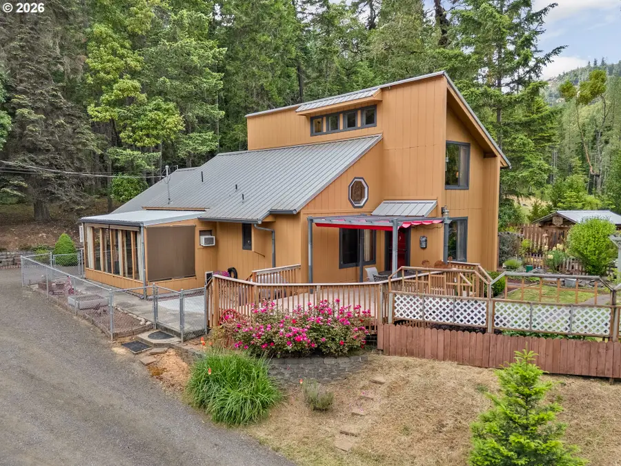 320 Rays Ln, Tenmile, OR 97481 - #3