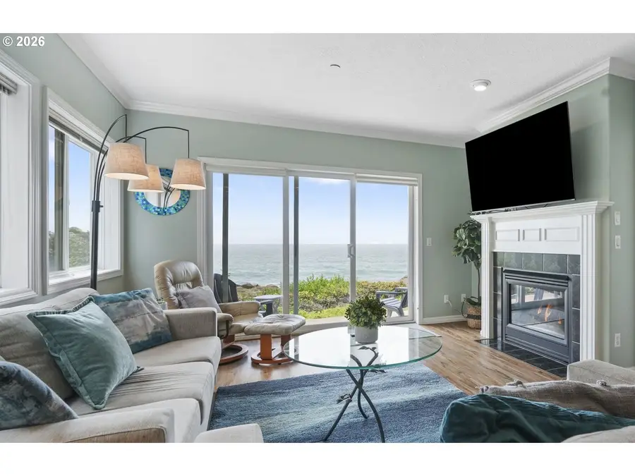 1113 N Highway 101 #1, Depoe Bay, OR 97341 - #3