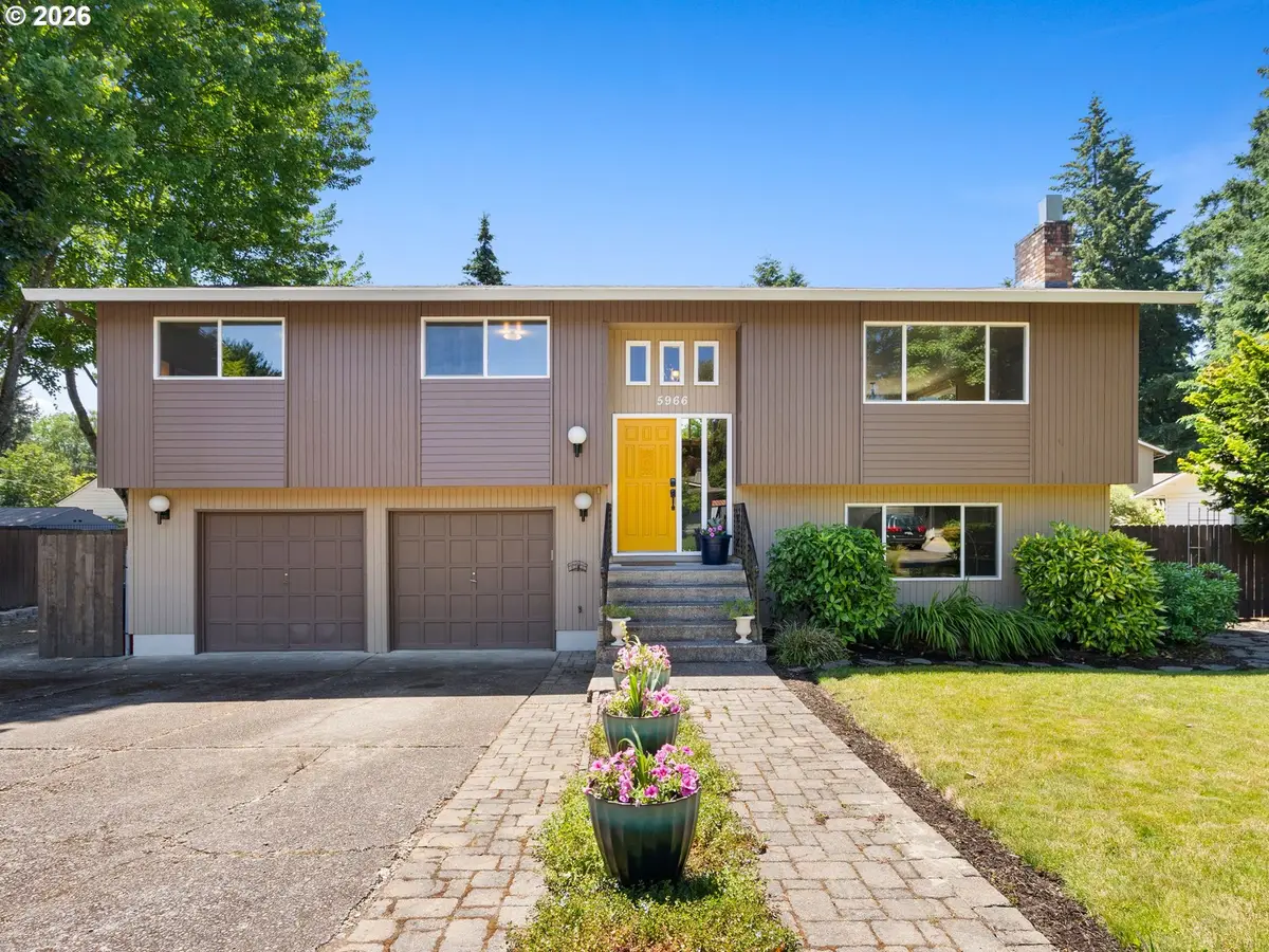 5966 SE Sundial Ct, Milwaukie, OR 97222 - #1