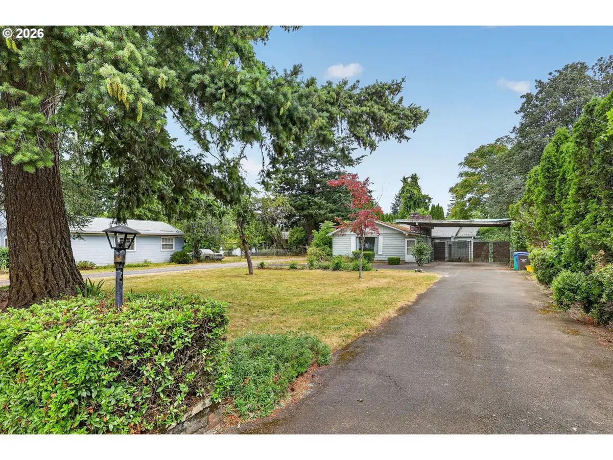16701 SE Stephens St, Portland, OR 97233 - #1