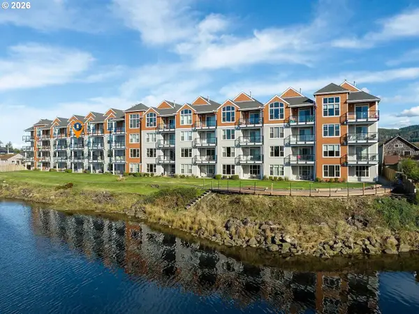 1000 N Holladay Dr #309, Seaside, OR 97138