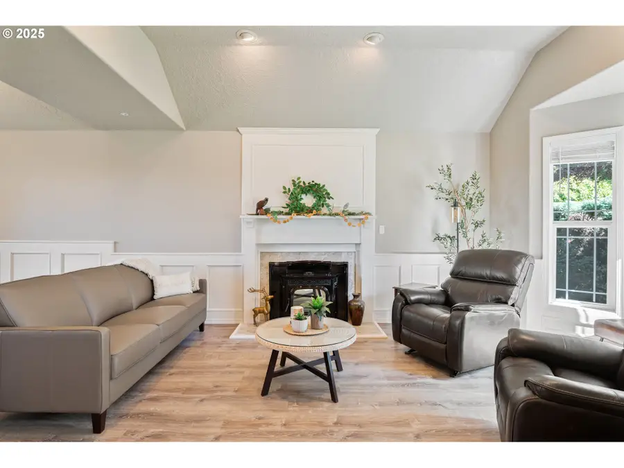 409 Cunningham Rd, Kelso, WA 98626 - Image #3