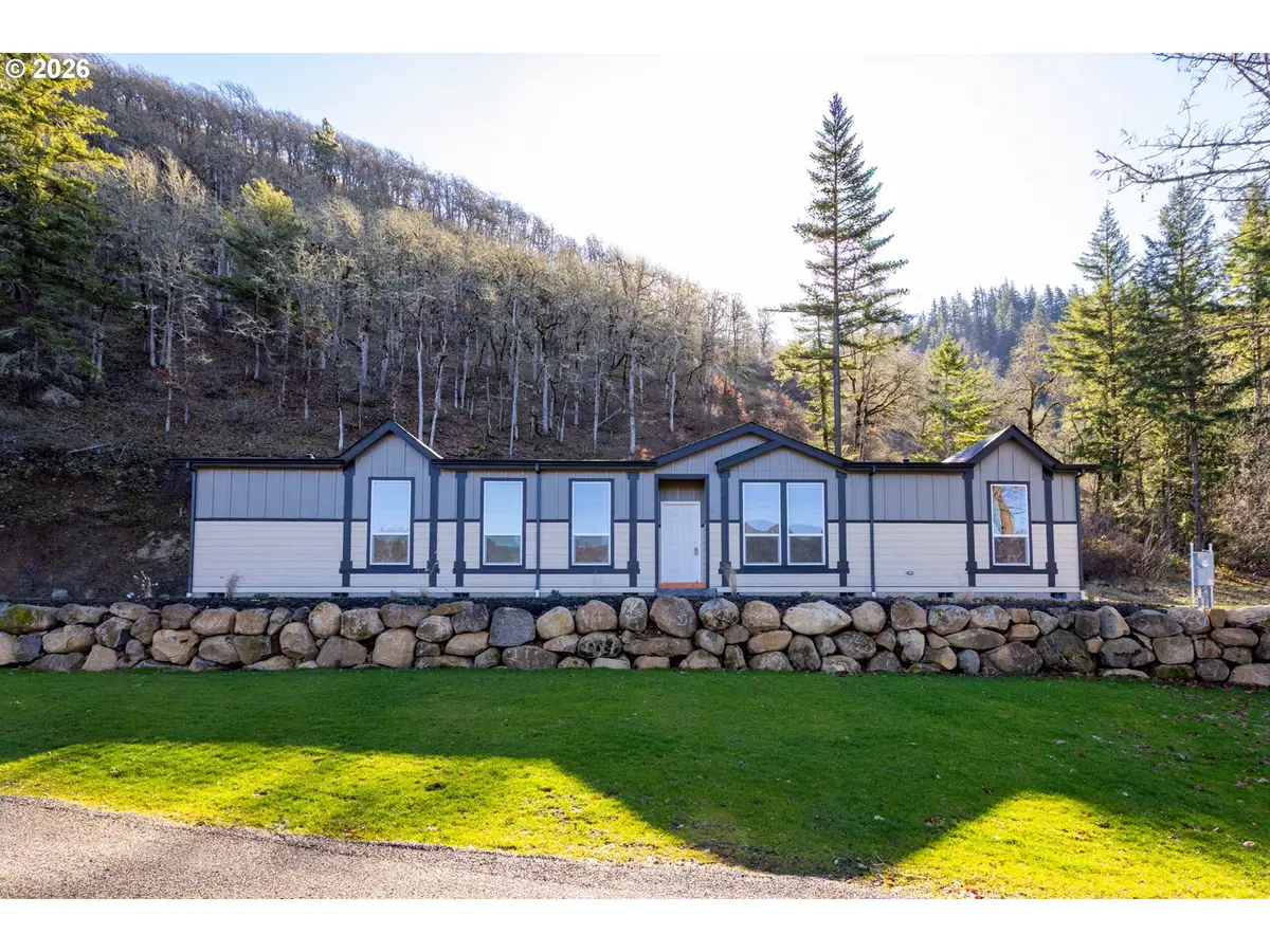 698 Highway 141, White Salmon, WA 98672 - #1