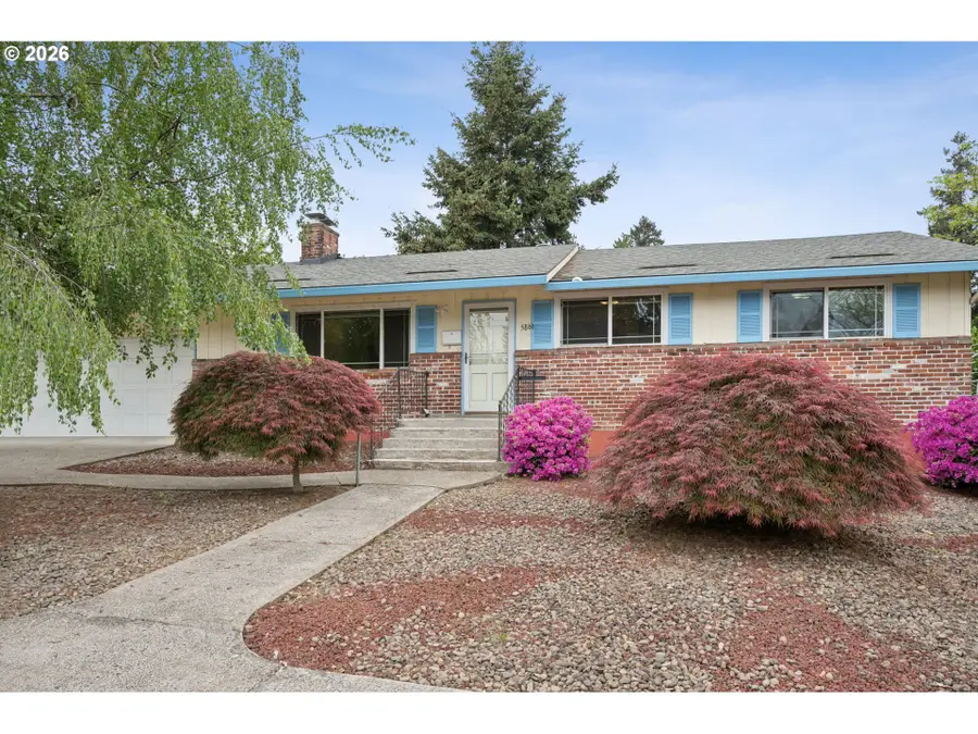 5866 SE Lloyd St, Milwaukie, OR 97222 - #2