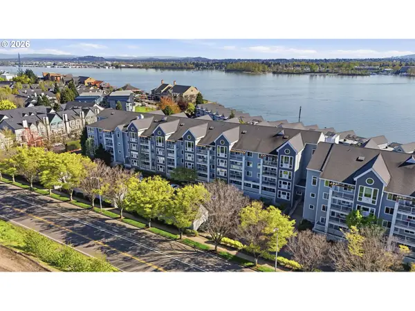 520 SE Columbia River Dr #422, Vancouver, WA 98660