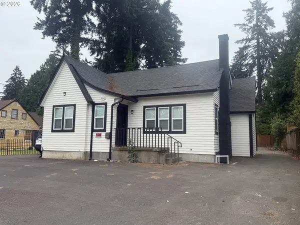 9516 NE Prescott St, Portland, OR 97220