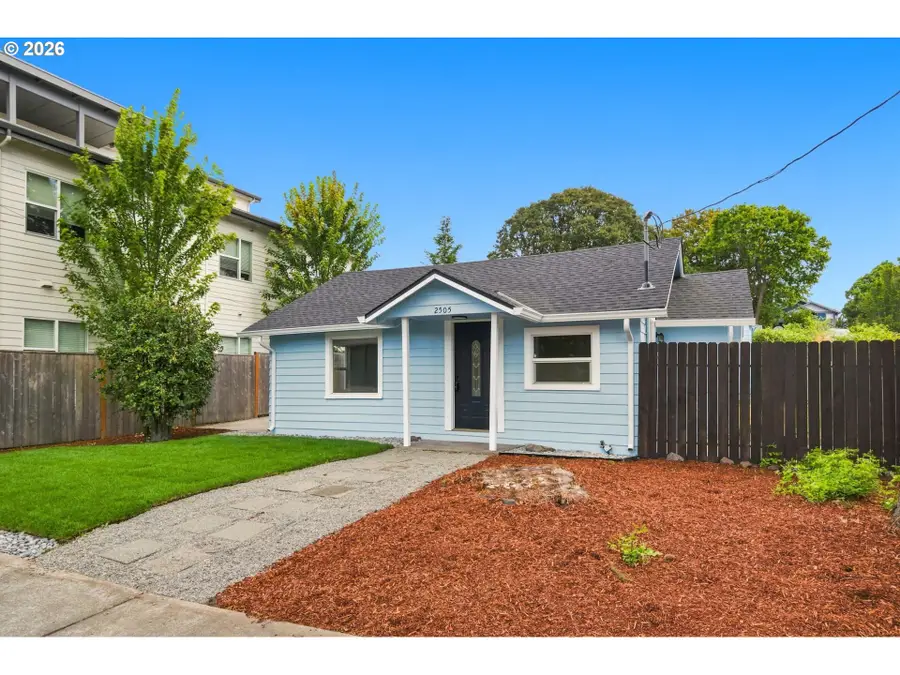 2505 Lincoln Ave, Vancouver, WA 98660 - #2