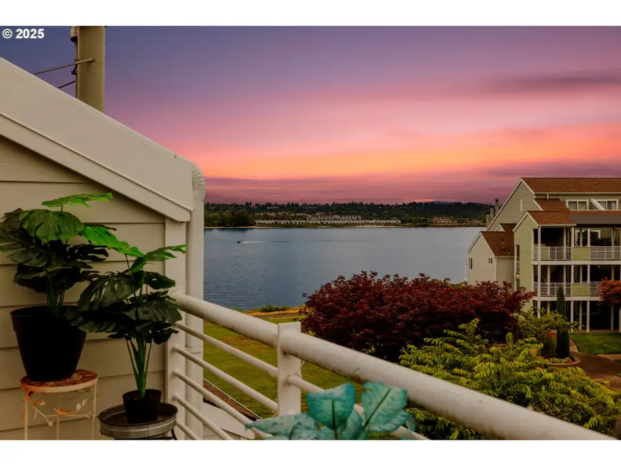 275 N Hayden Bay Dr #275, Portland, OR 97217 - Image #2