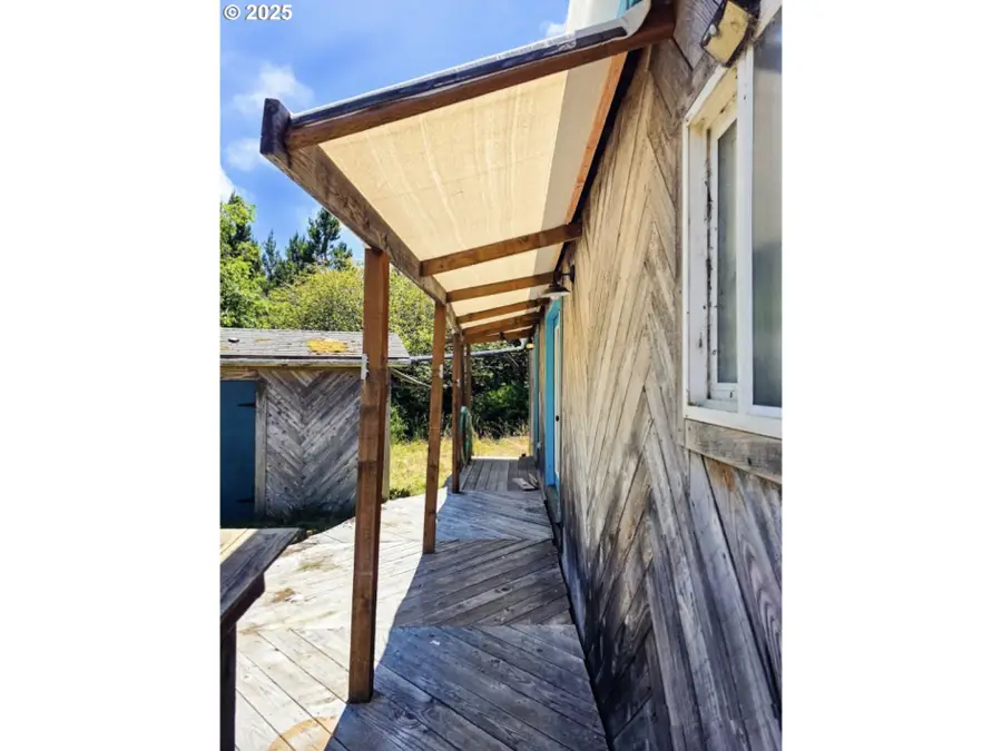 8790 NW Kinglet St, Seal Rock, OR 97376 - Image #2