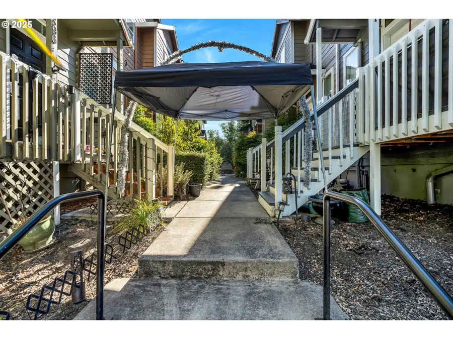 17385 SW Carson Ct, Beaverton, OR 97078 - Image #3