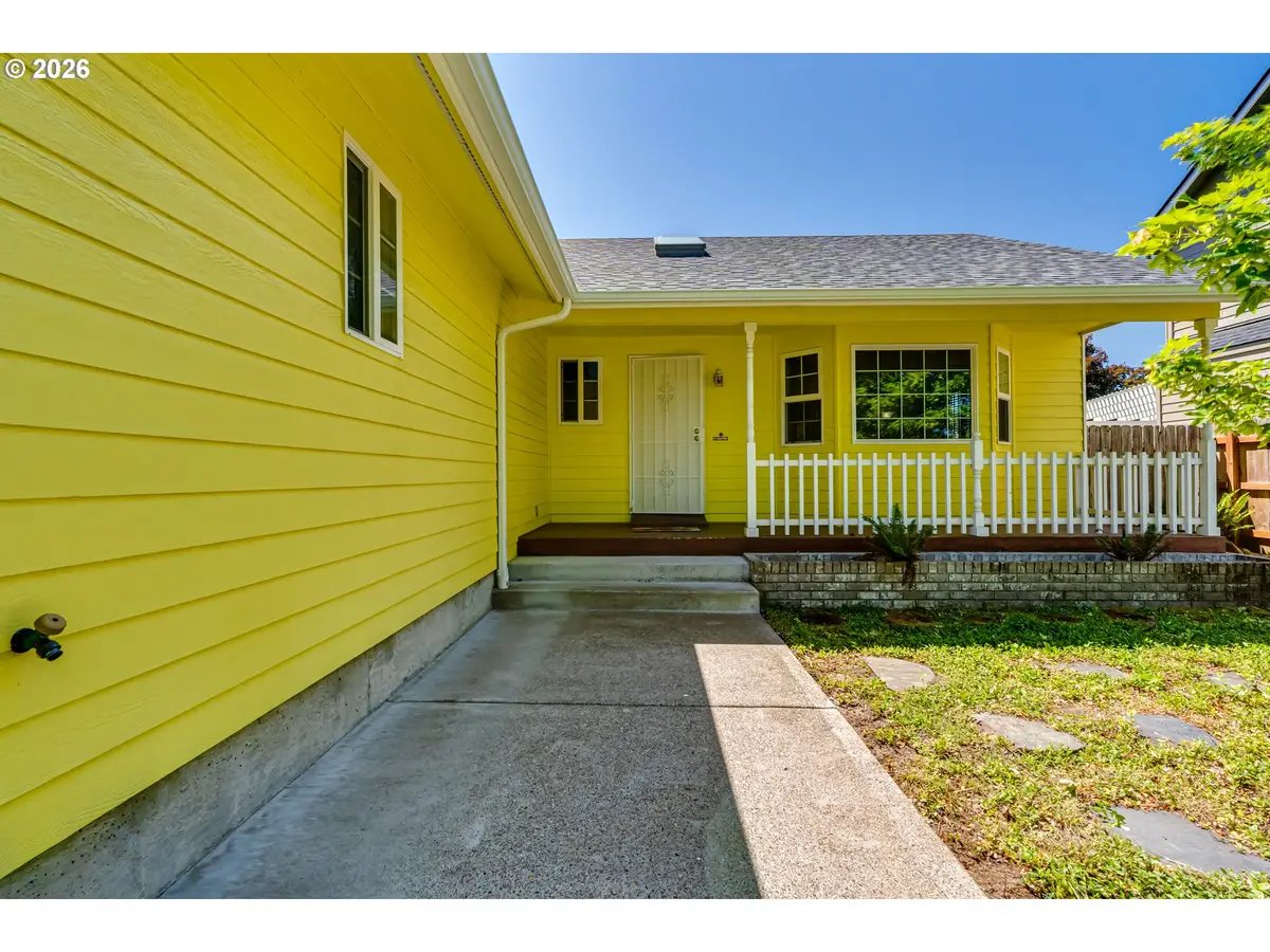 4665 Holly St, Springfield, OR 97478 - #1