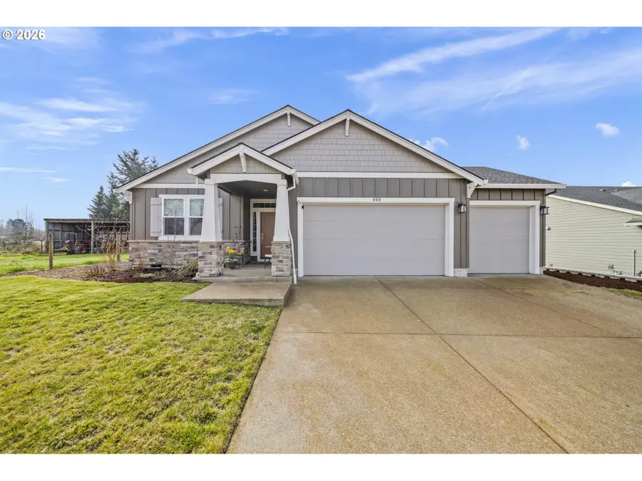 900 Marie St, Mount Angel, OR 97362 - #3