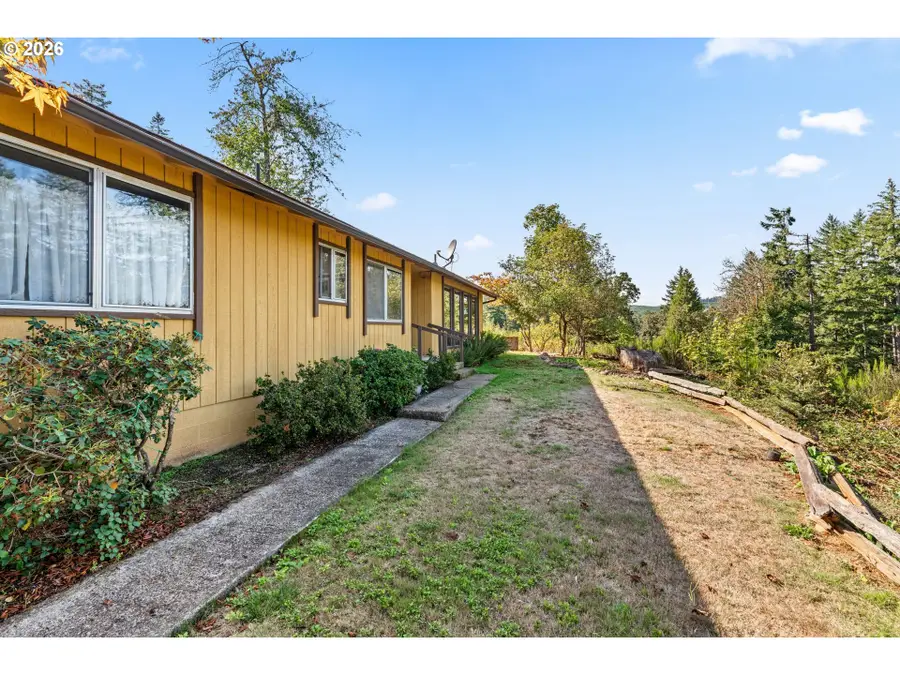 30712 Burkett Rd, Cottage Grove, OR 97424 - #3