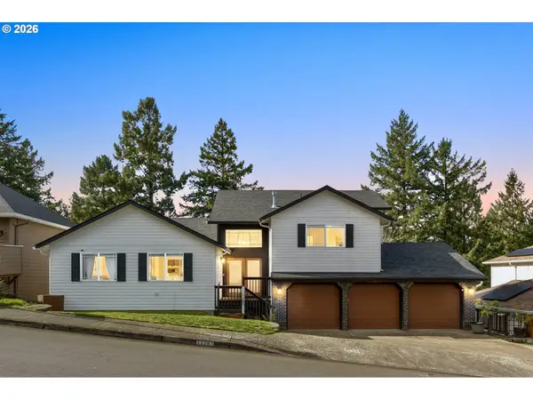 13261 SW Essex Dr, Portland, OR 97223