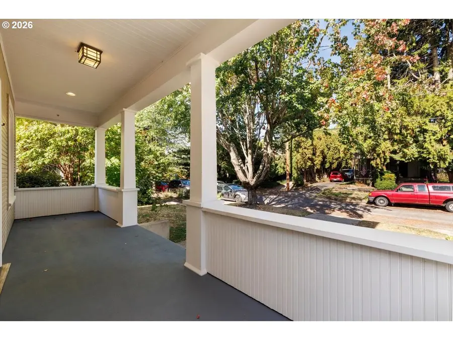 944 SE Sherrett St, Portland, OR 97202 - #3