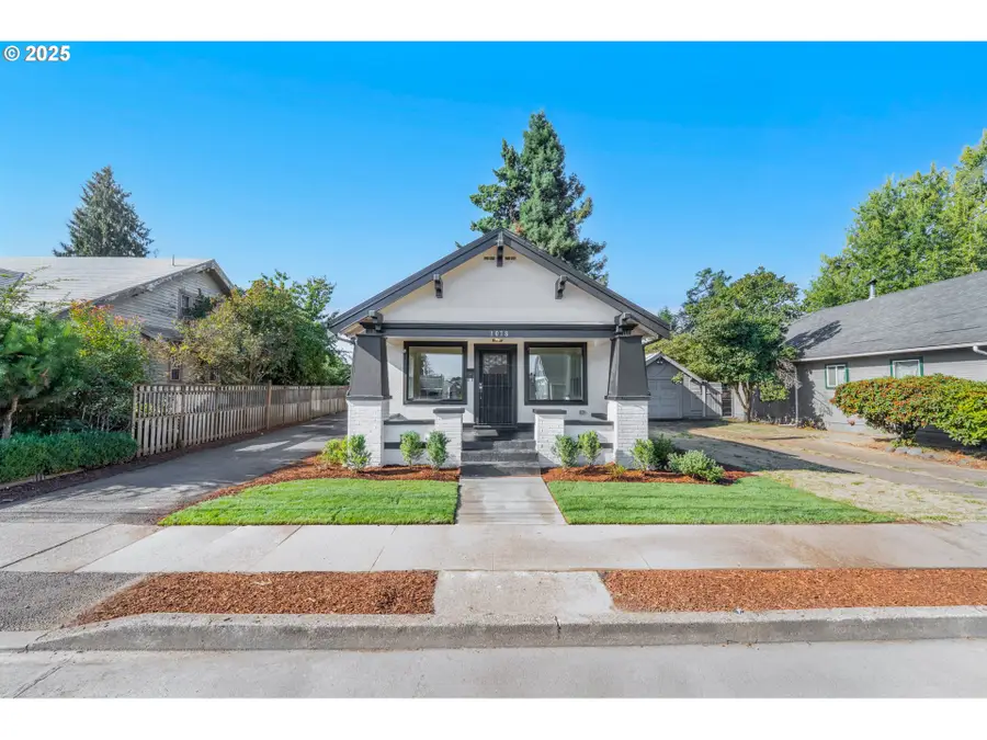 1078 Young St, Woodburn, OR 97071 - Image #2