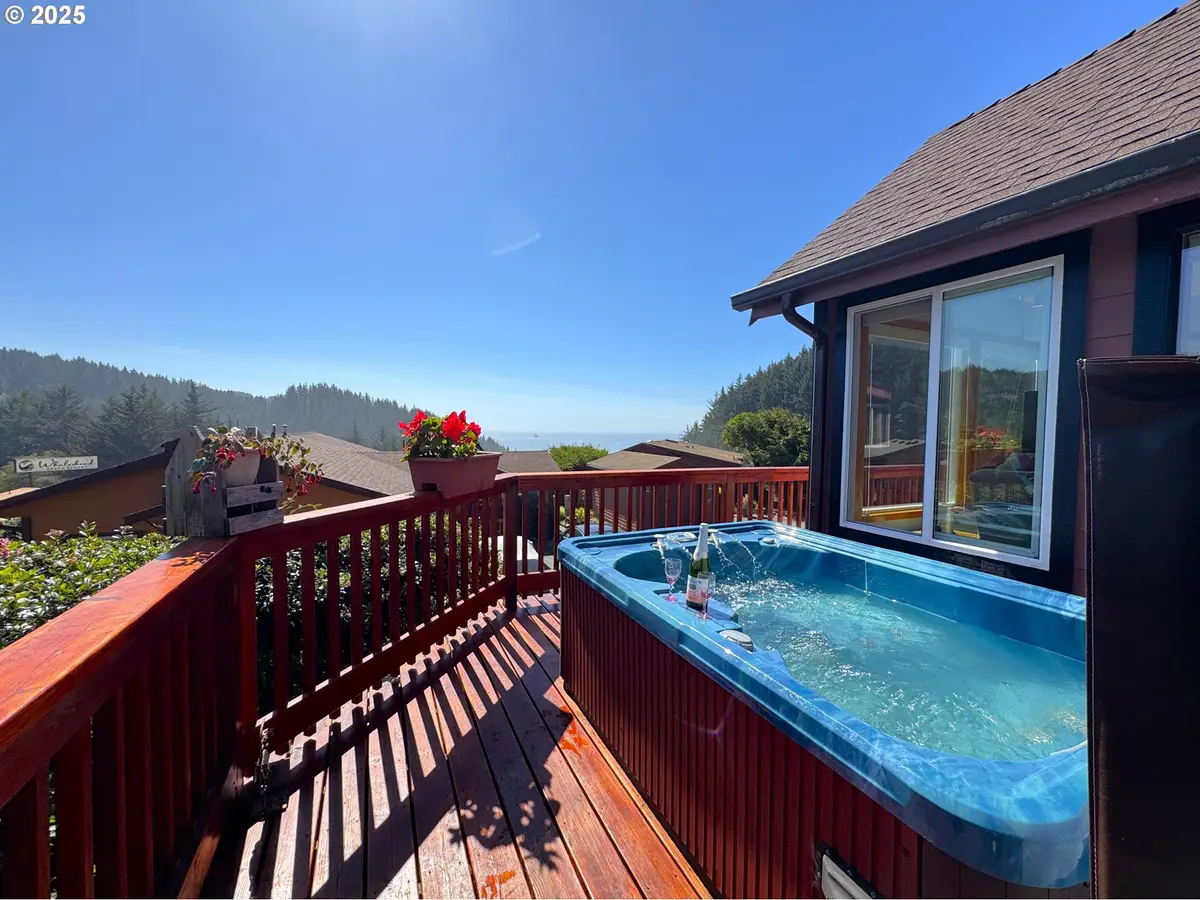 19921 Whaleshead Rd #I    2, Brookings, OR 97415 - Image #1