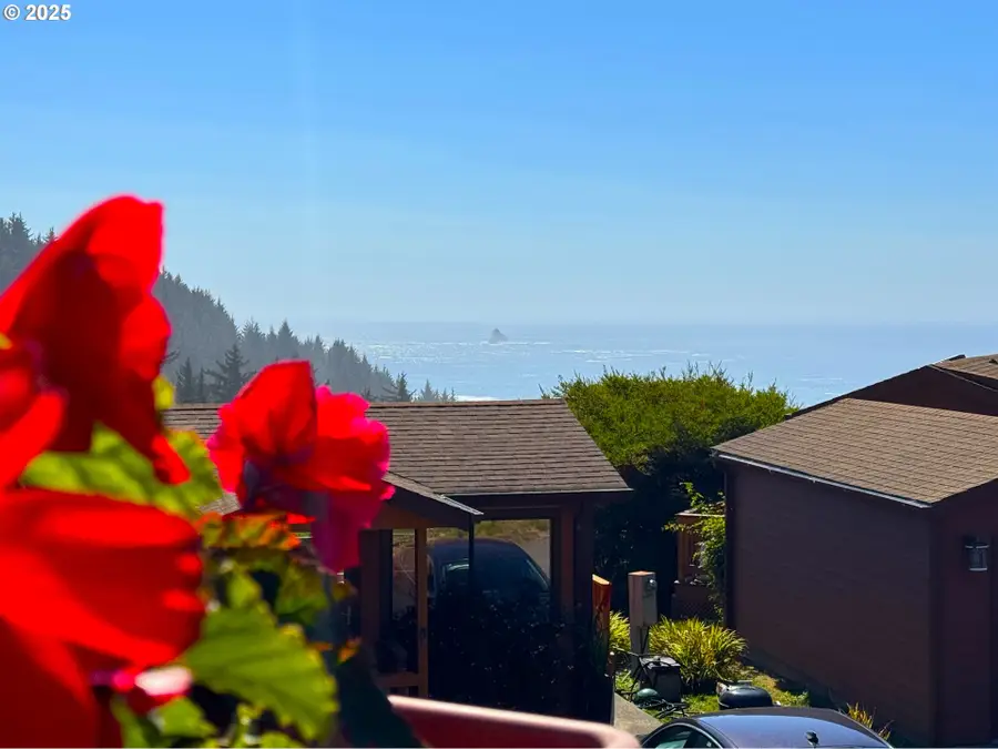 19921 Whaleshead Rd #I    2, Brookings, OR 97415 - Image #3