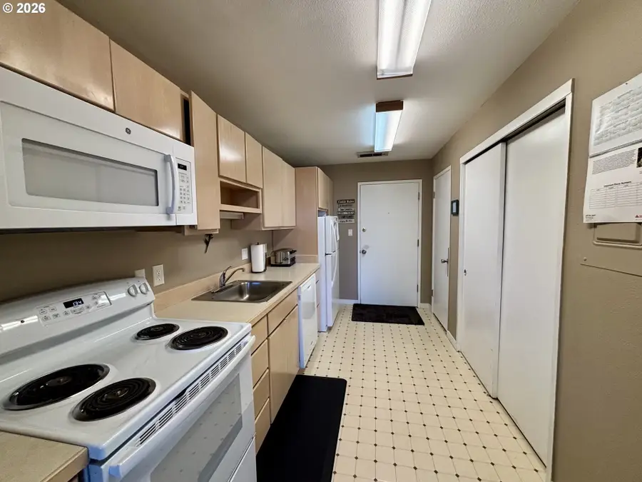 301 Otter Crest Loop #172/173, Otter Rock, OR 97369 - #3