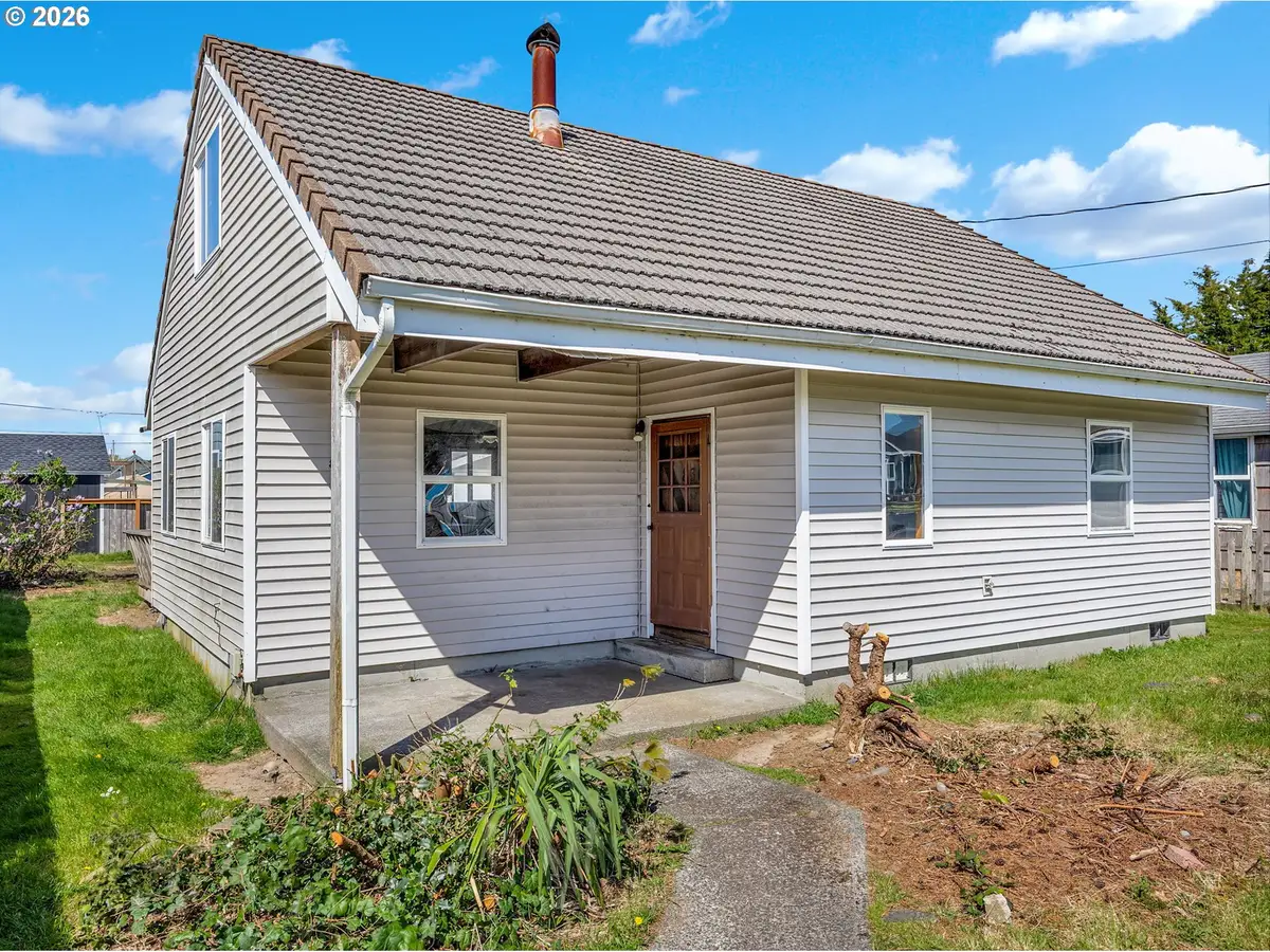 830 2nd Ave, Seaside, OR 97138 - #1