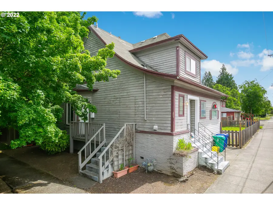 7927 N Fessenden St, Portland, OR 97203 - #2
