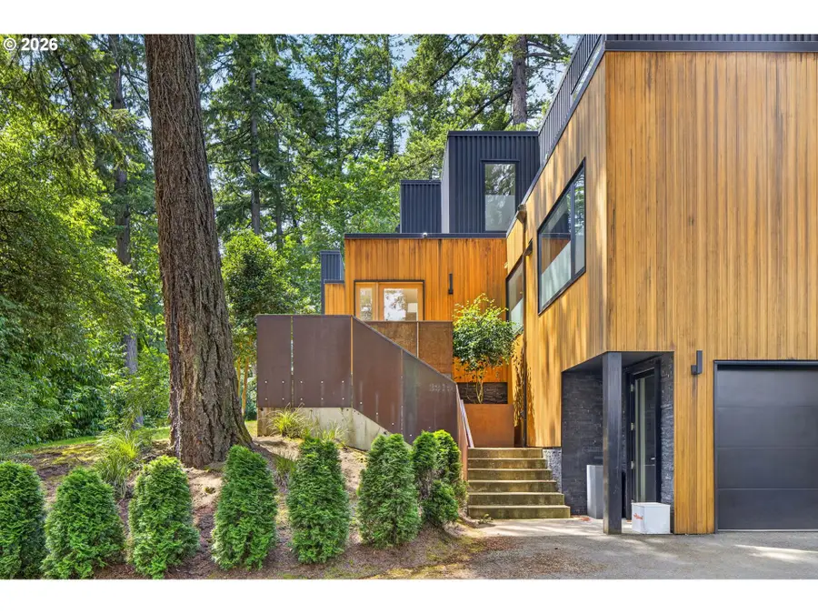 3919 Southshore Blvd, Lake Oswego, OR 97035 - #2