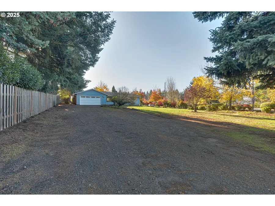 19725 Meyers Rd, Oregon City, OR 97045 - Image #2